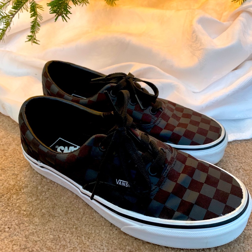 VANS Black Checkerboard Sneakers